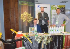 Kertcenter is a distributor of machines and fertilisers in Turkey, Hungary and Poland. The machines are imported from Italy and the fertilisers from Portugal and Belgium. Adam Hodasz, Tamas Toth and Jonna Wagner were on hand to assist people at their stand.